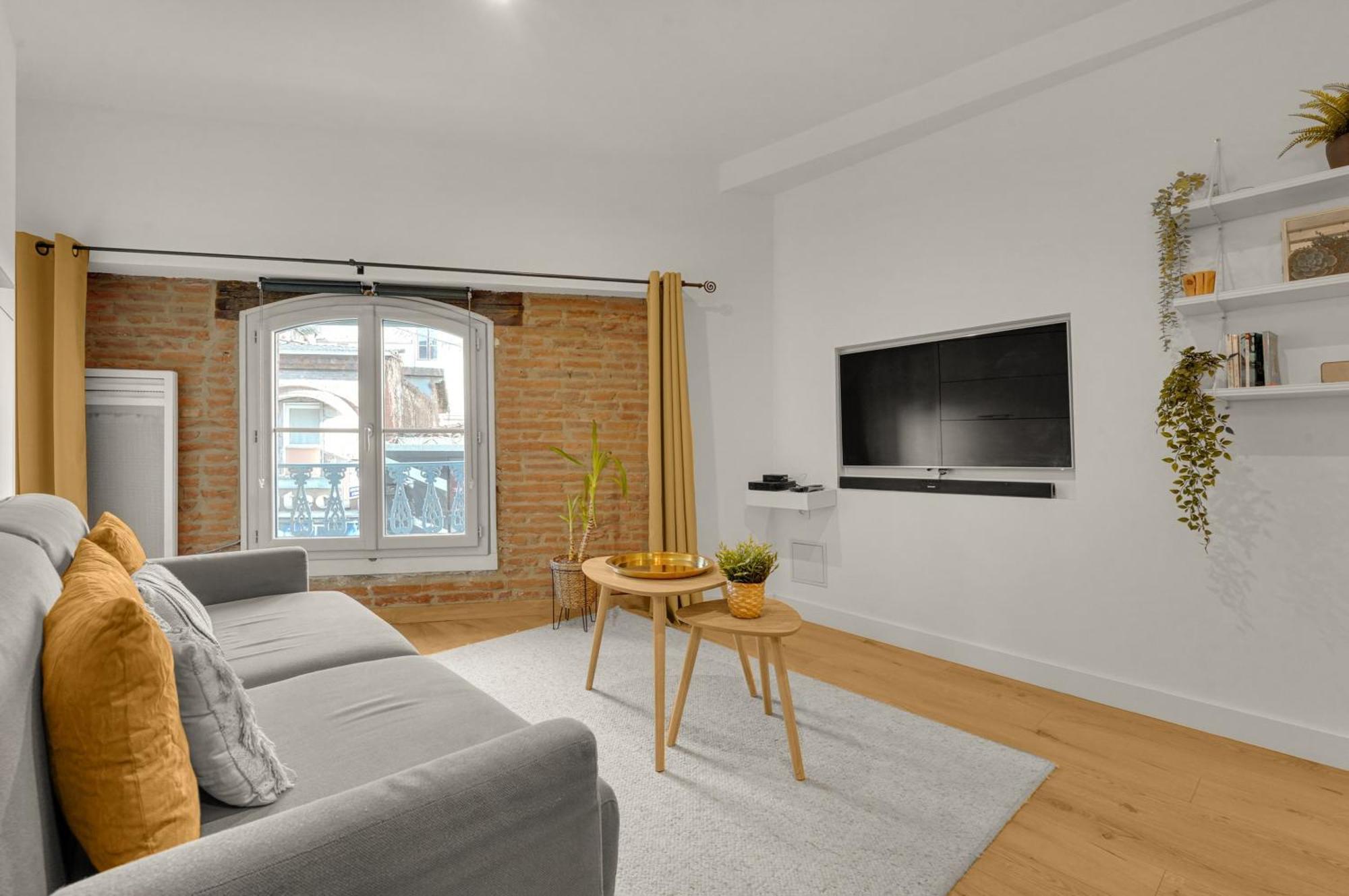 Le Floral - Cosy Studio Climatise Avec Parking Prive Et Netflix トゥールーズ エクステリア 写真
